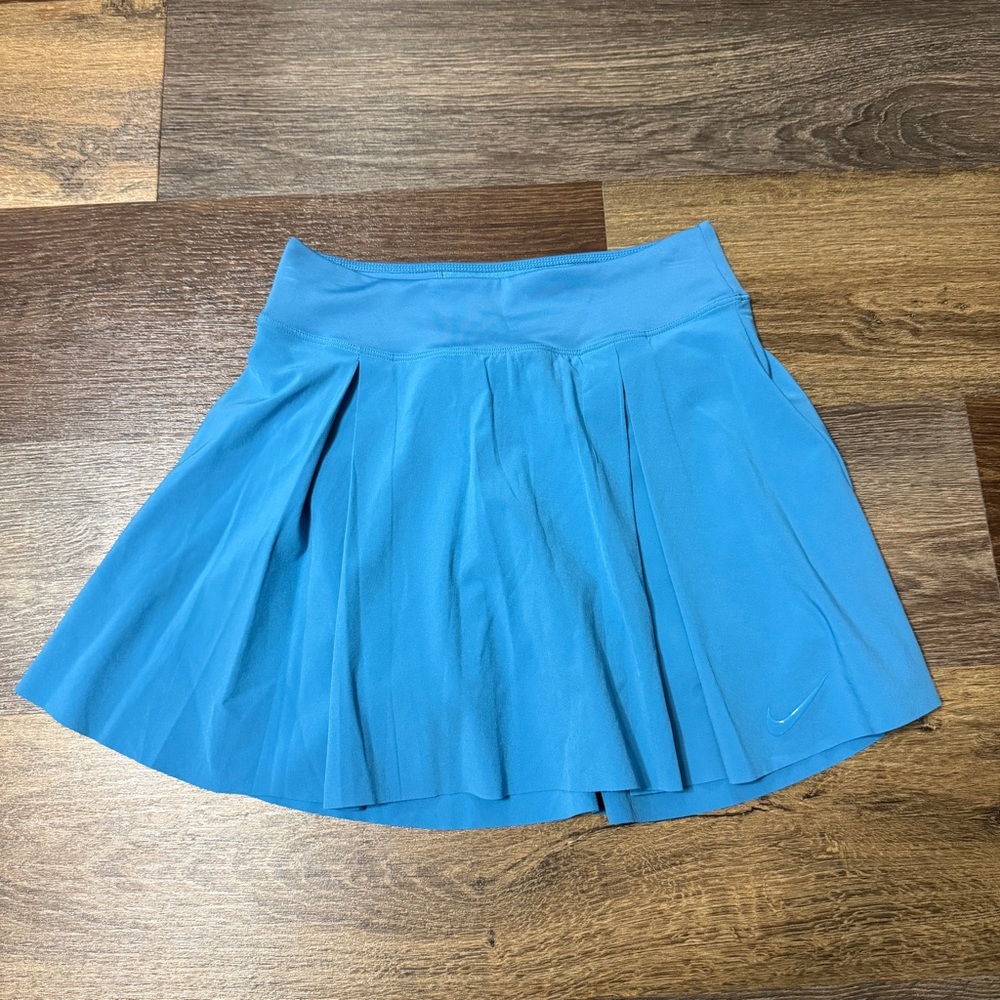 nike skirt (golf/tennis)